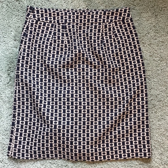 Ann Taylor LOFT Chain Print Professional Skirt, 2 - Picture 5 of 9
